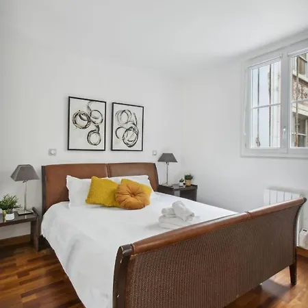 Apartment Mabillon - St Germain Paris